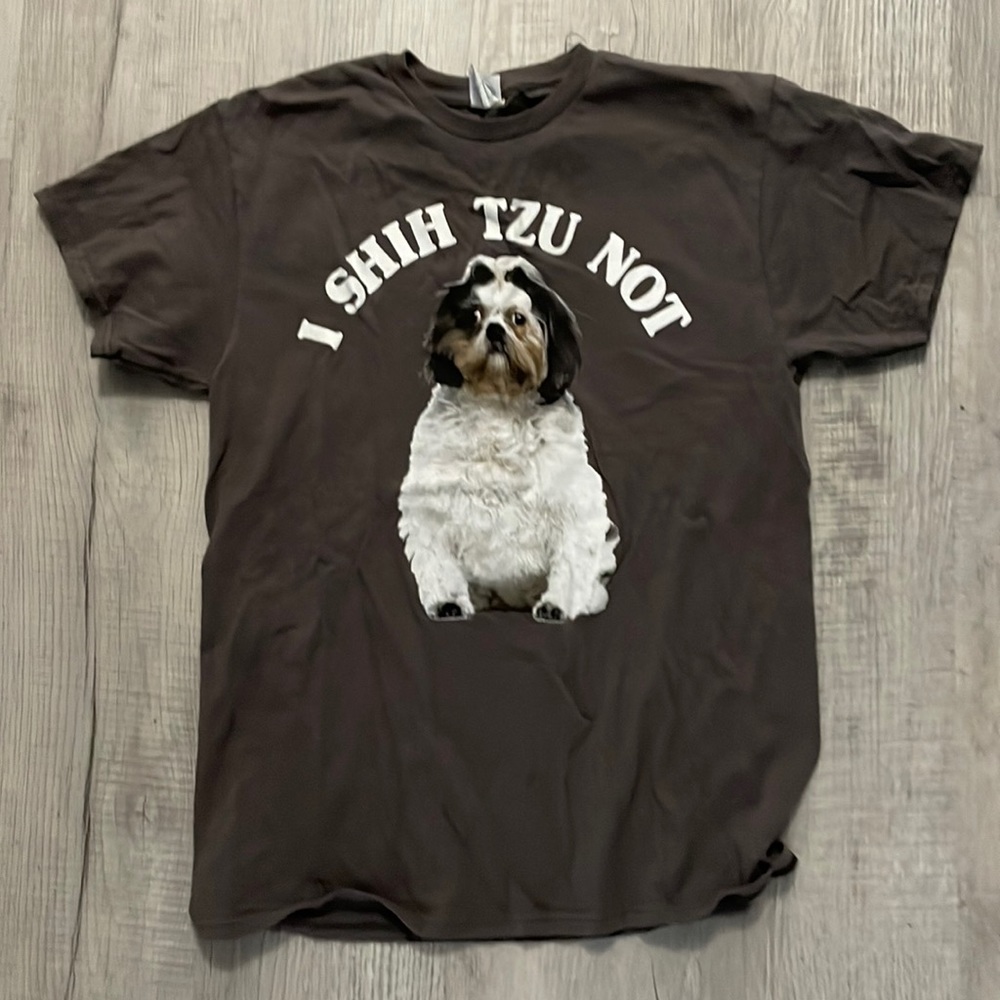 Graphic tee
